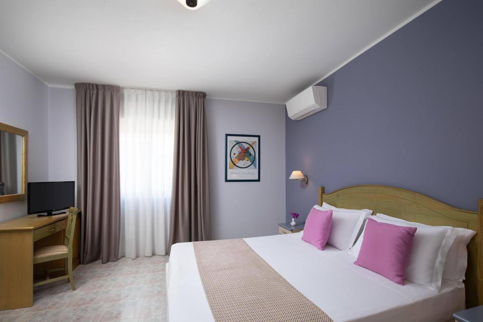 Hotel Rosa Dei Venti Castelsardo Buitenkant foto