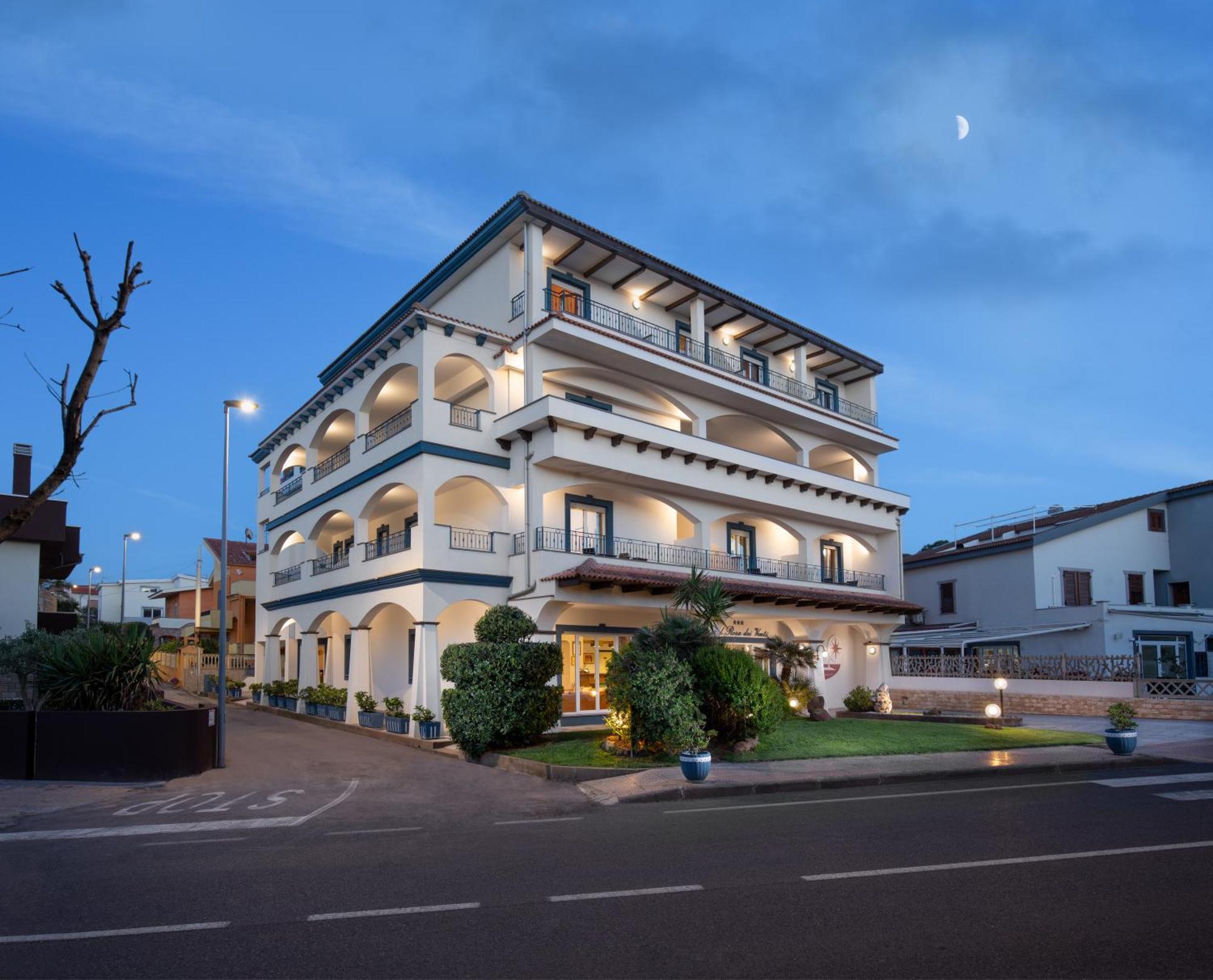 Hotel Rosa Dei Venti Castelsardo Buitenkant foto