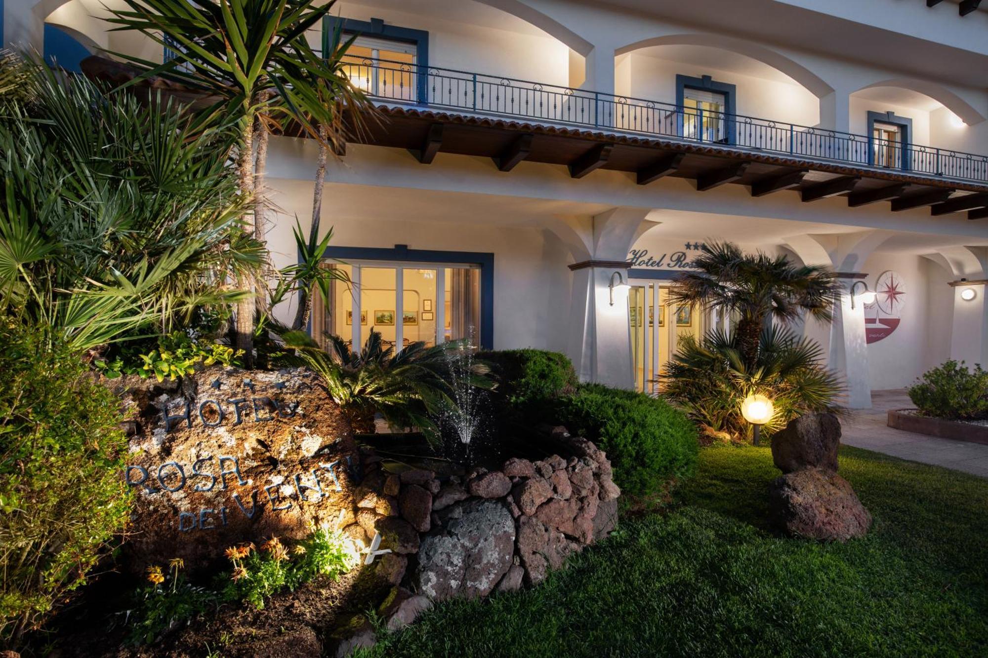Hotel Rosa Dei Venti Castelsardo Buitenkant foto