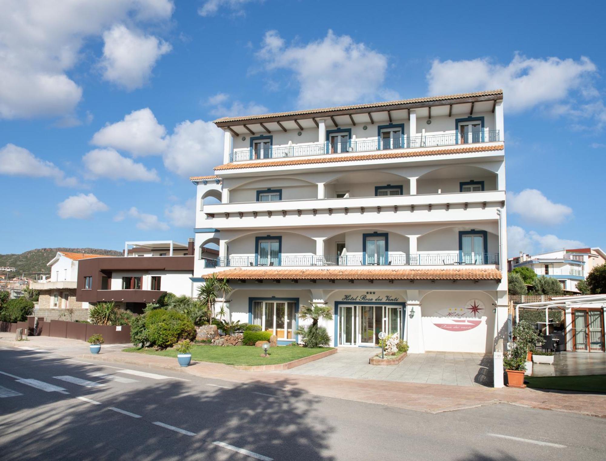 Hotel Rosa Dei Venti Castelsardo Buitenkant foto