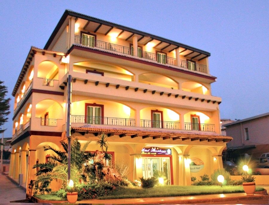 Hotel Rosa Dei Venti Castelsardo Buitenkant foto